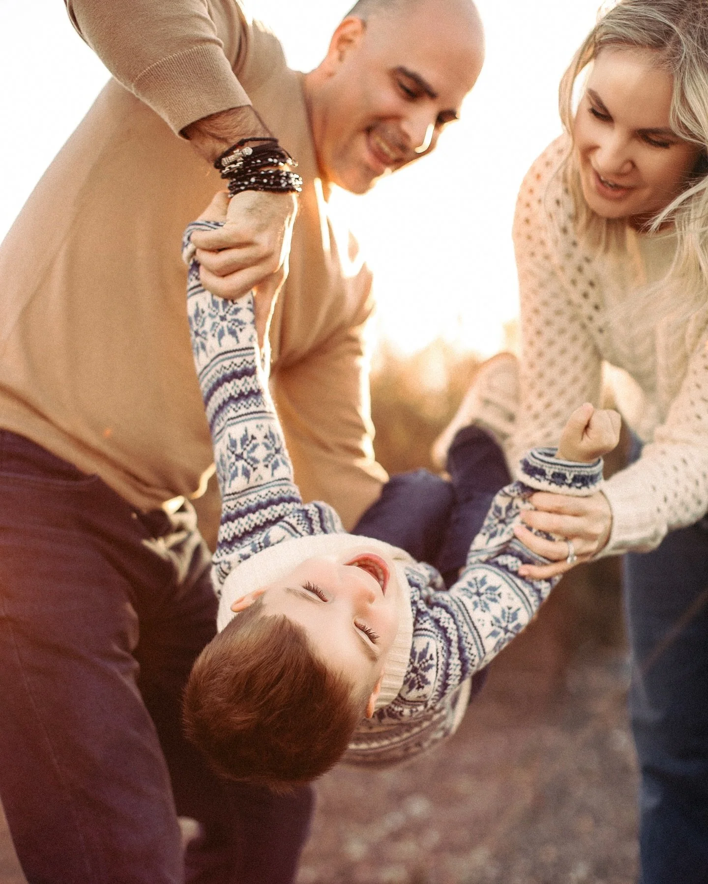 Kids love being put upside down ! Every time they keep saying &ldquo;again&rdquo; &ldquo;again&rdquo;. Let them get silly, makes for the best pictures :)

#njfamily #newjerseyfamilyphotographer #njfamilyphotographer #njfamilyphotography #capturethemo