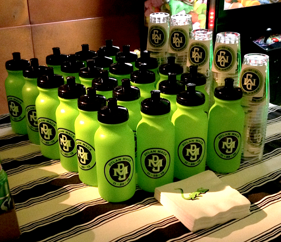 CUTSOM SPORTS BOTTLE