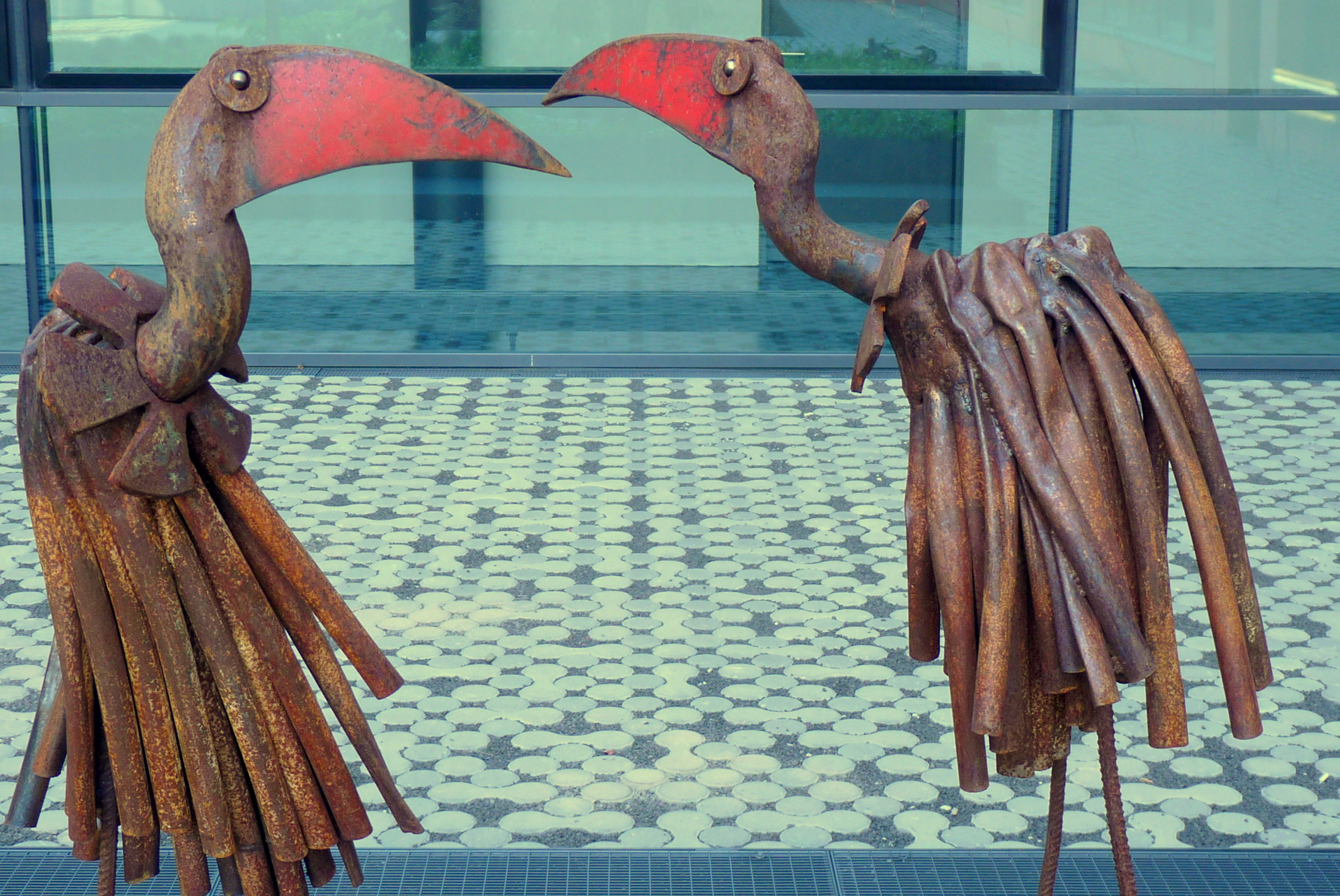 Chris Kircher, bird sculptures, Campus Riedberg, Frankfurt University