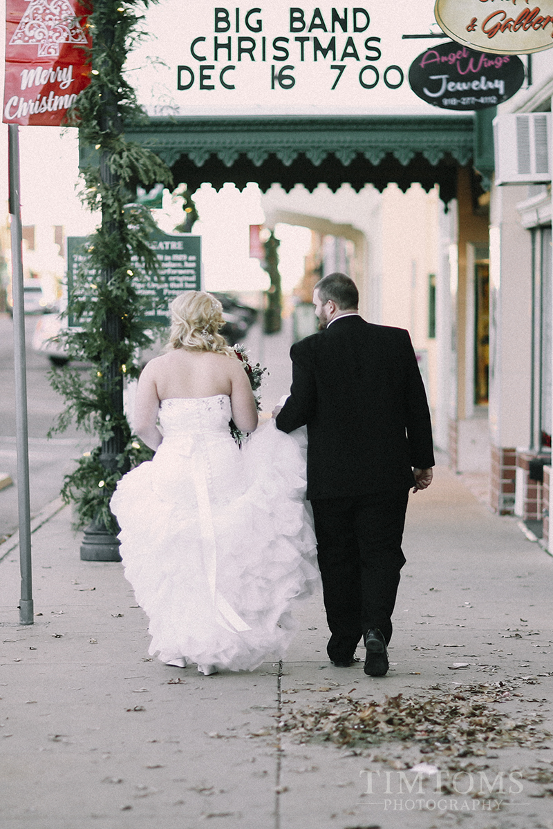  Downtown Miami Oklahoma Wedding 