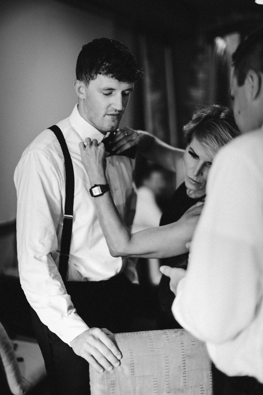 bride and bridesmaids getting ready