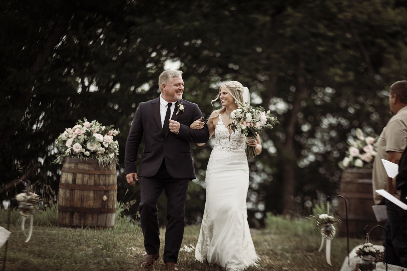 outdoor wedding ceremony kansas city