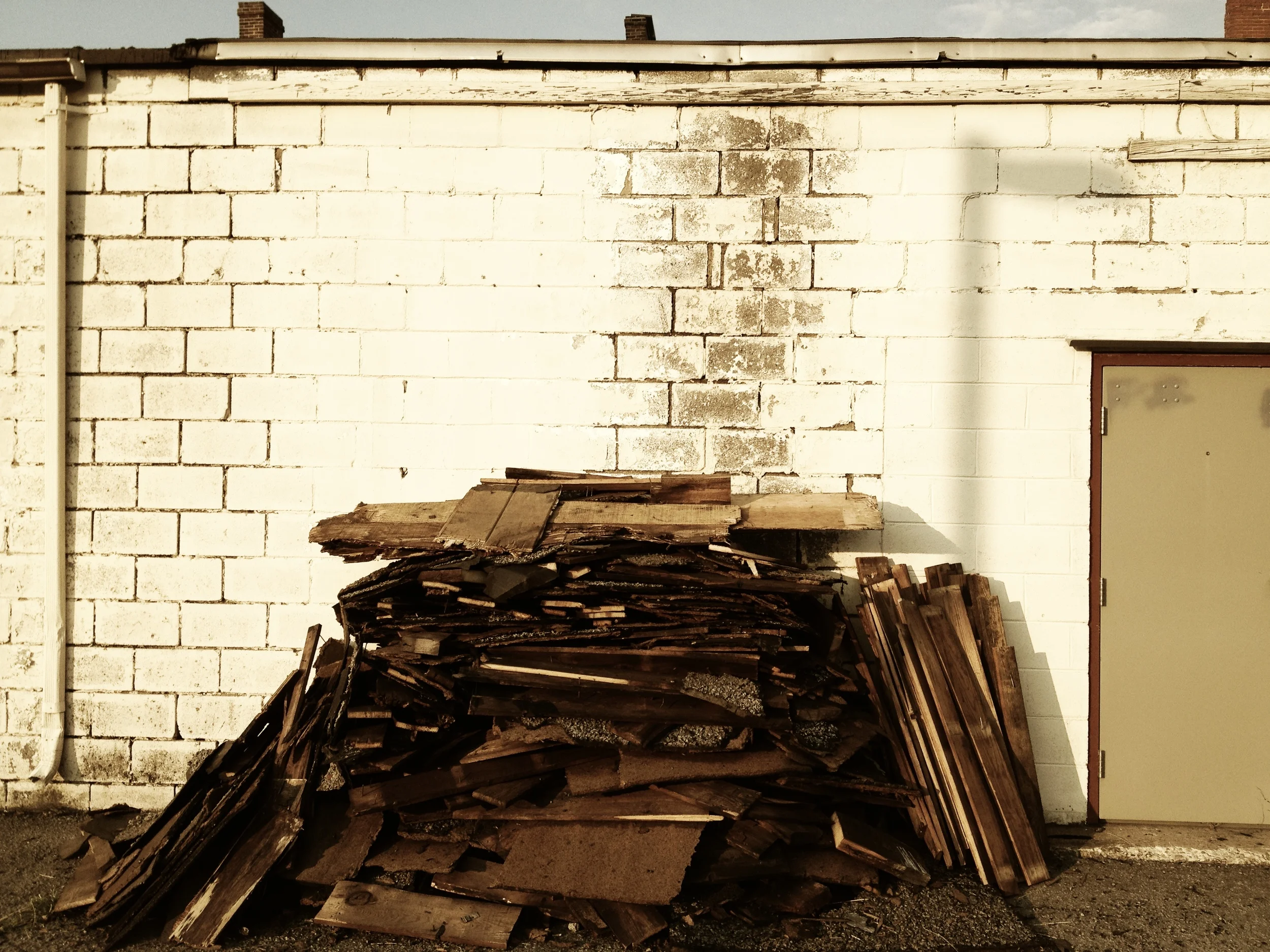  We are on an alley, which makes disposal of some goods easy. 