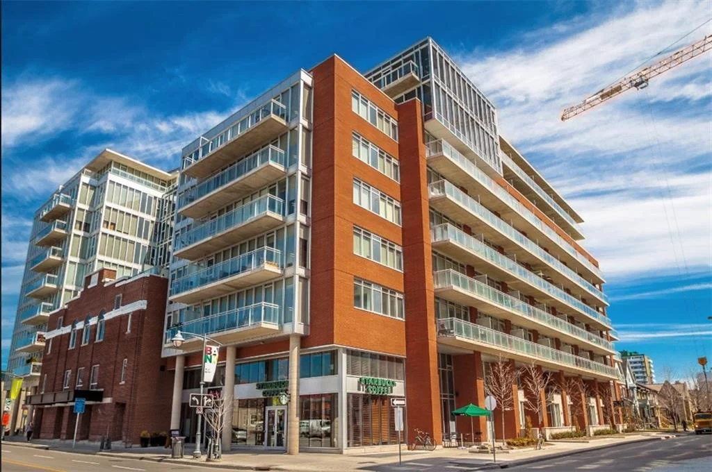 354 Gladstone Unit 813 - ext.jpeg