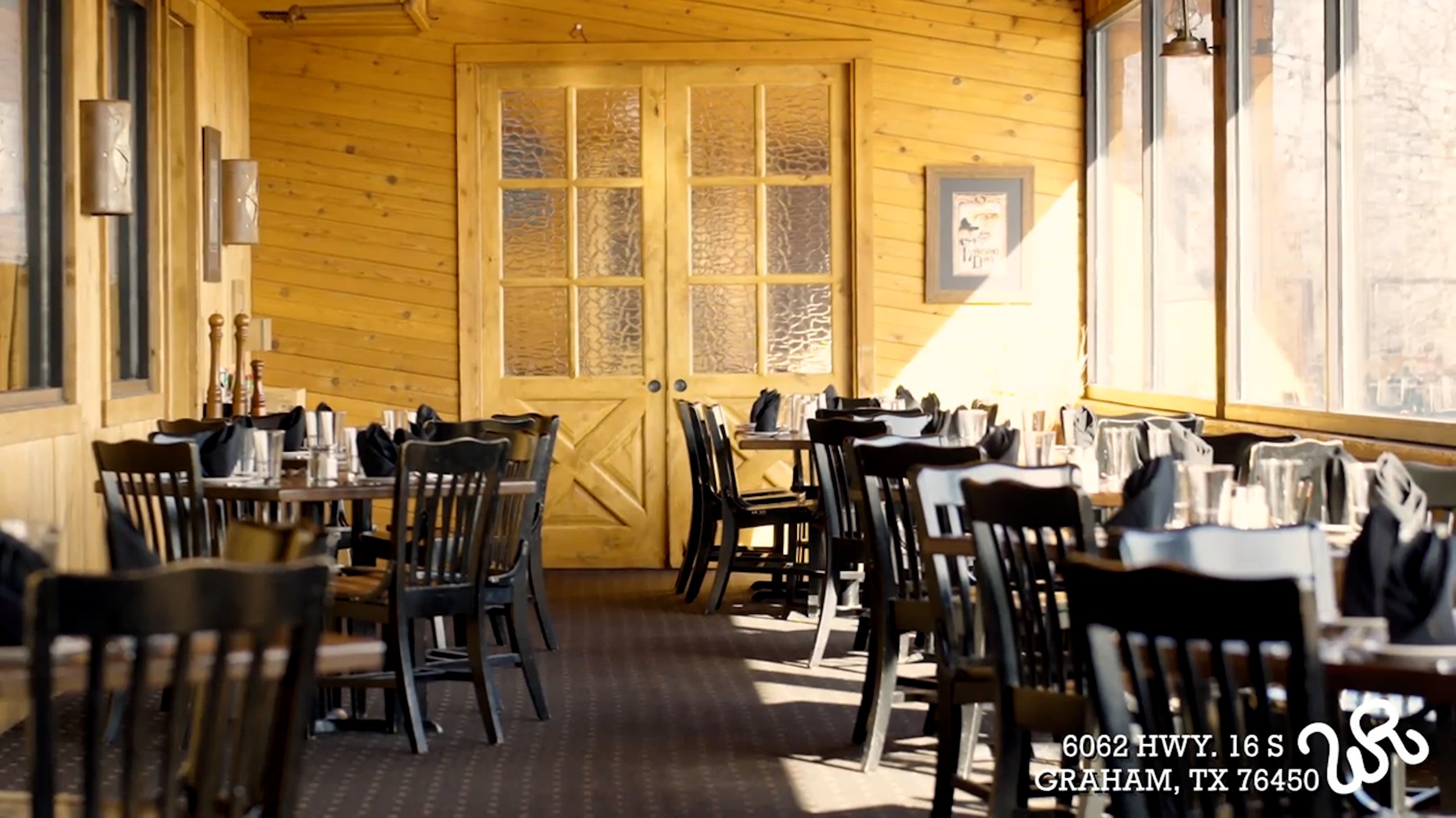 Dining area with sun.jpg