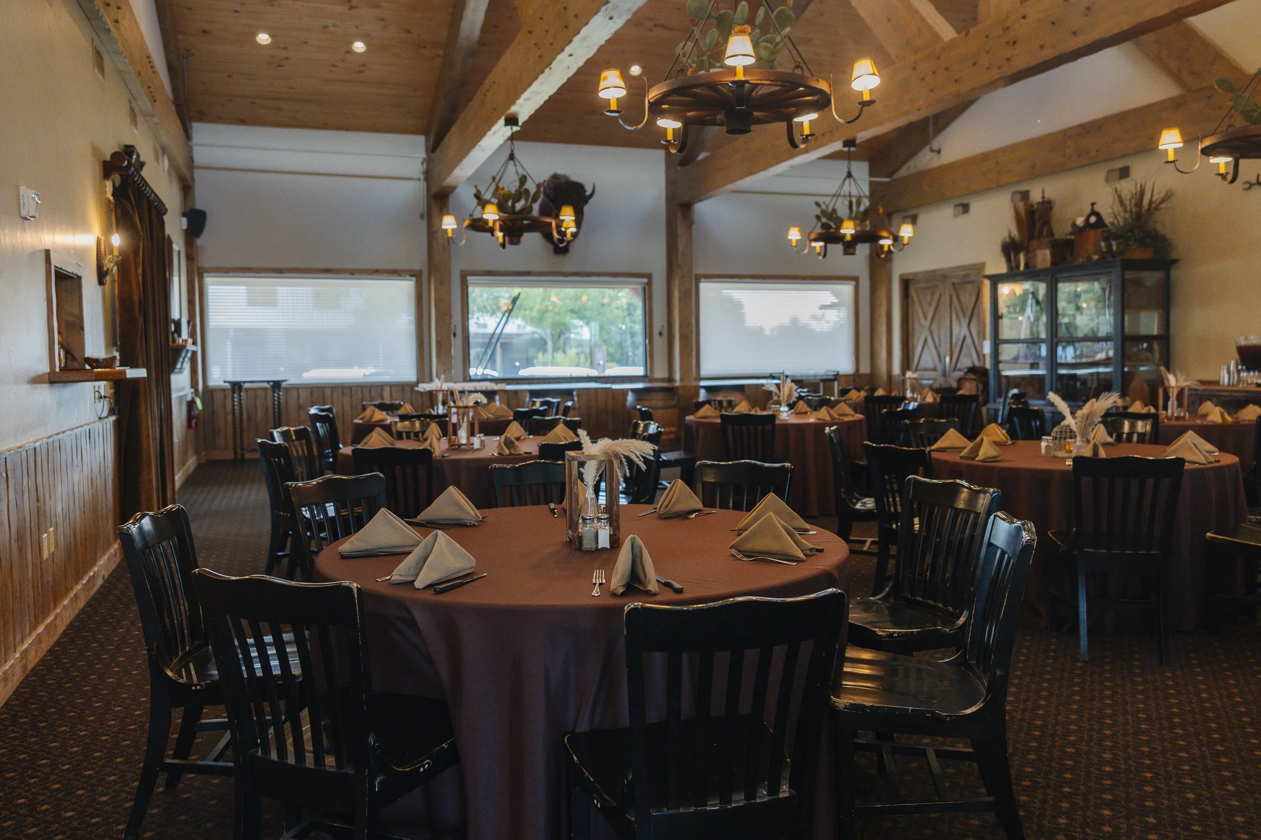 rehearsal-dinner-wildcatter-ranch-venue-texas (8).jpg