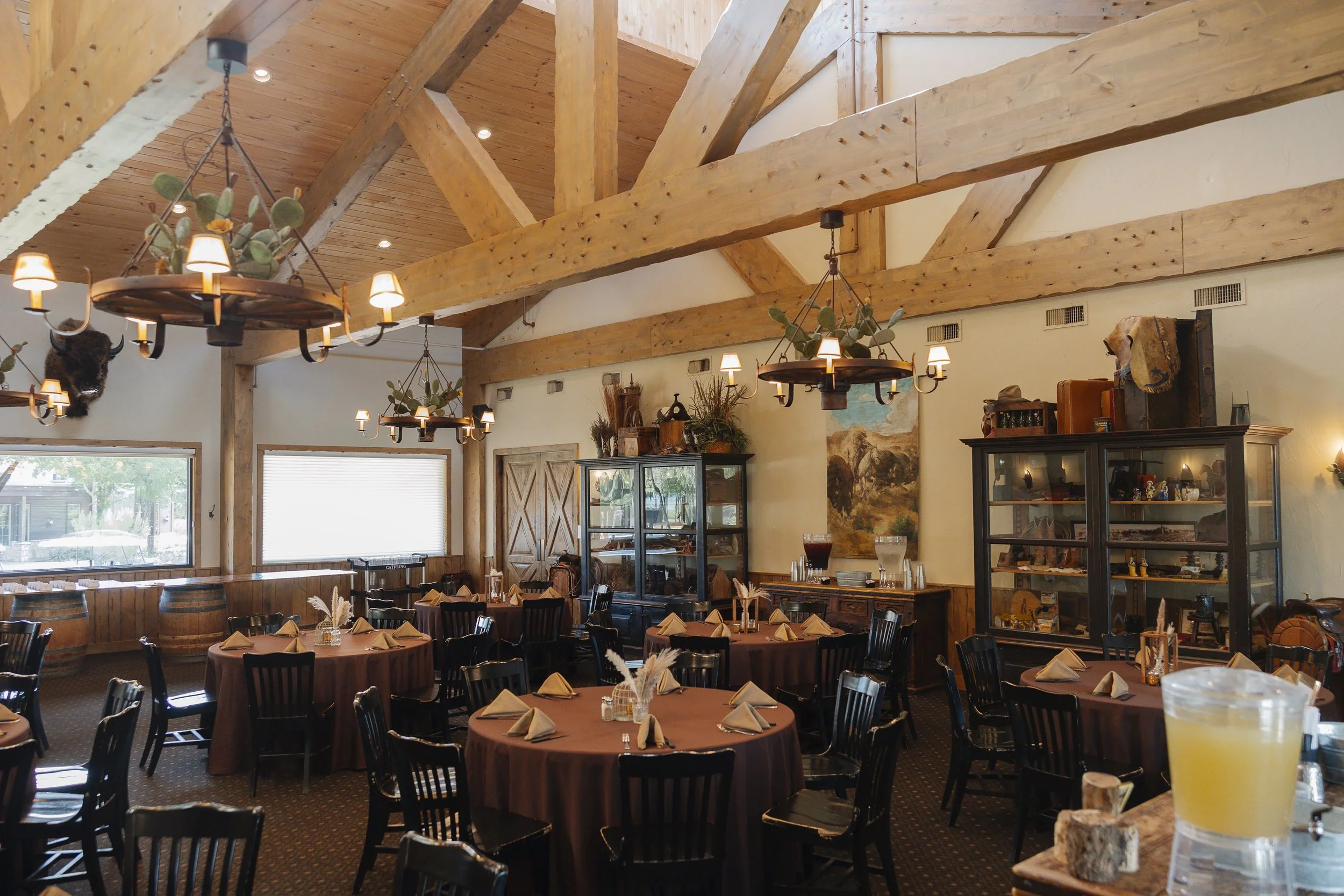 rehearsal-dinner-wildcatter-ranch-venue-texas (14).jpg