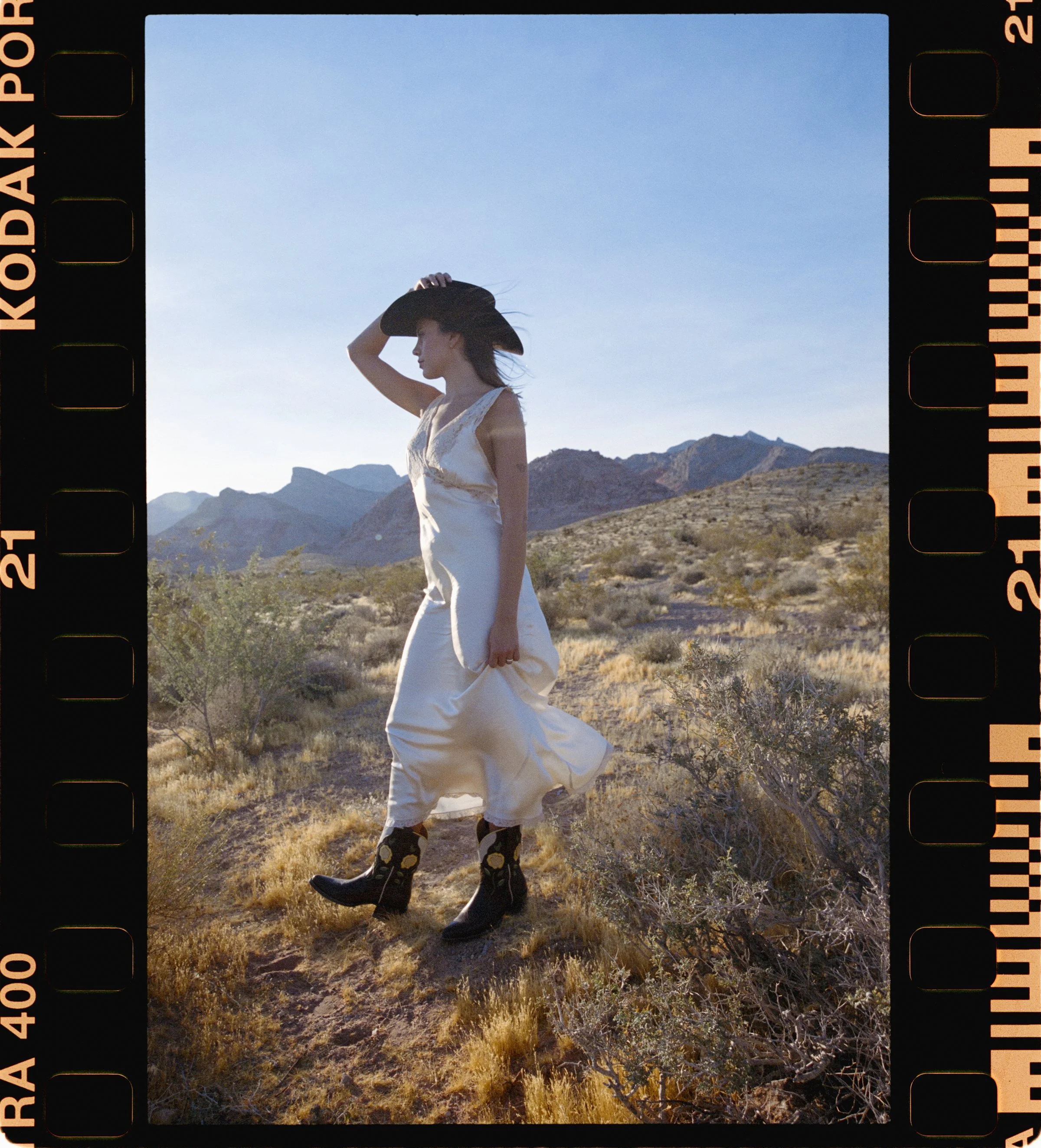 JackieLeeYoung_Tecovas_LasVegasFilmRoll_Portra400NumberONE--19.jpg