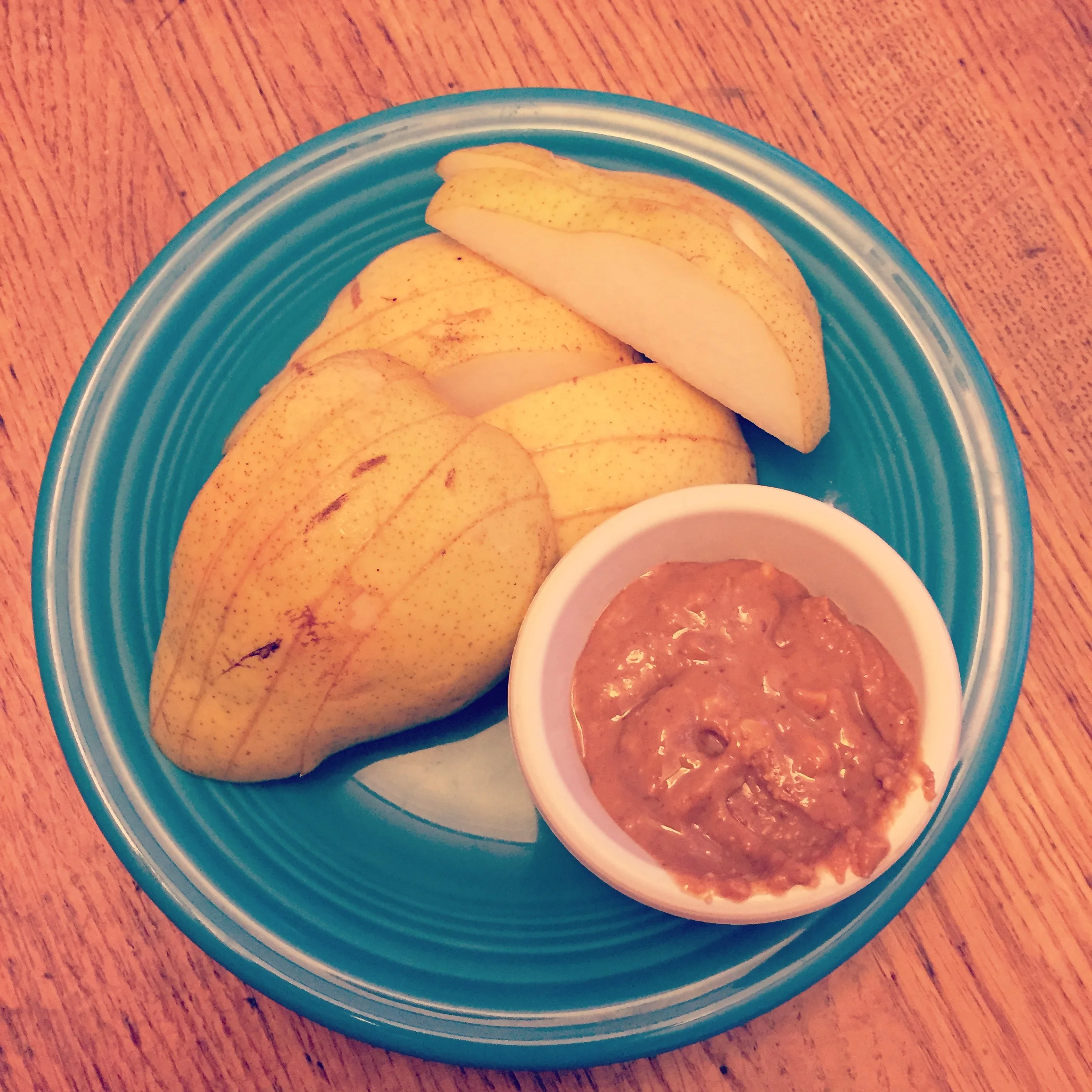 Pear +&nbsp;chunky almond butter = nom