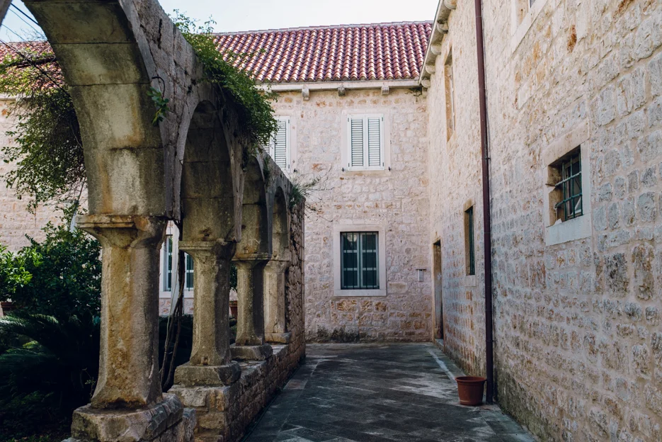 Monastery in Stari Grad.