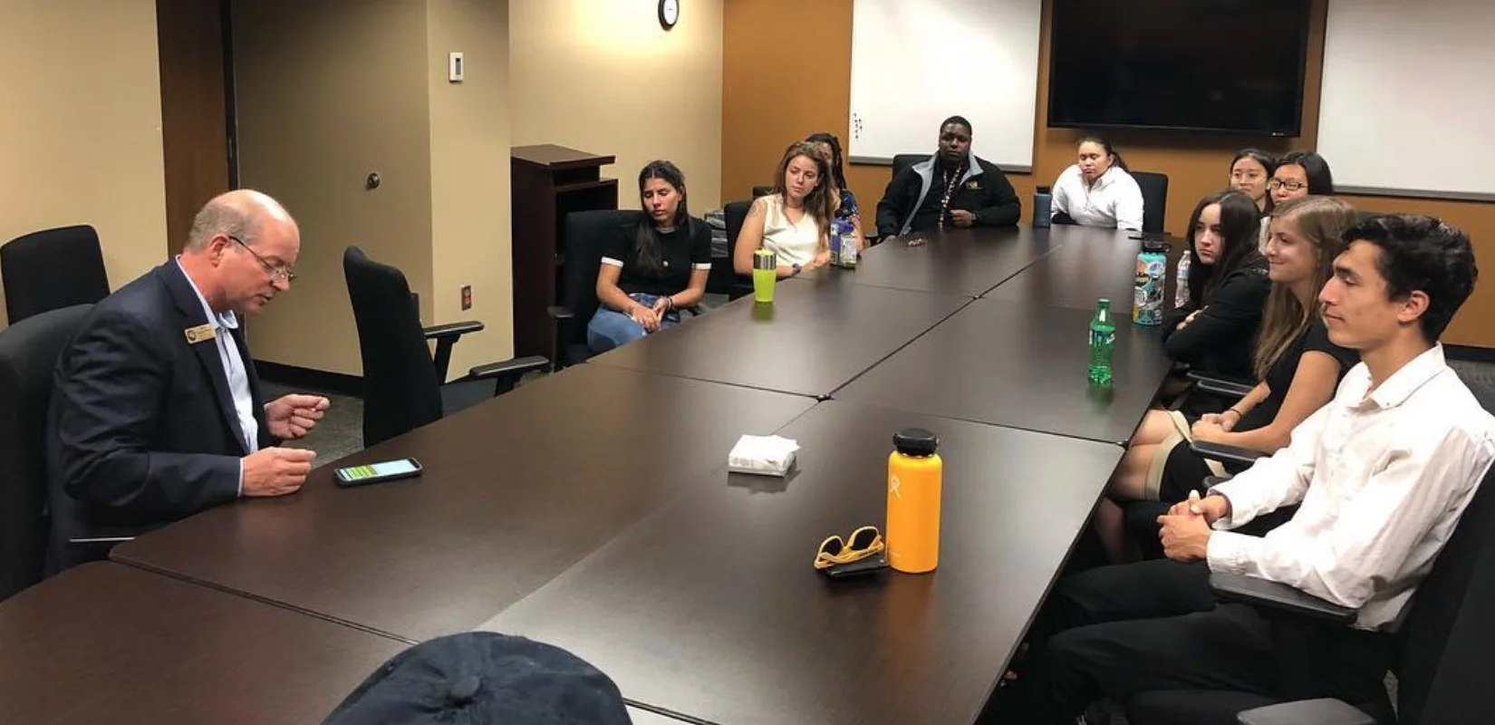 As part of their orientation, Bonners and other Community Engaged Fellows met with Colorado Springs Mayor John Suthers along with El Paso County Commissioner Stan Vanderwurf to learn more about this place they will call home for the next four years.