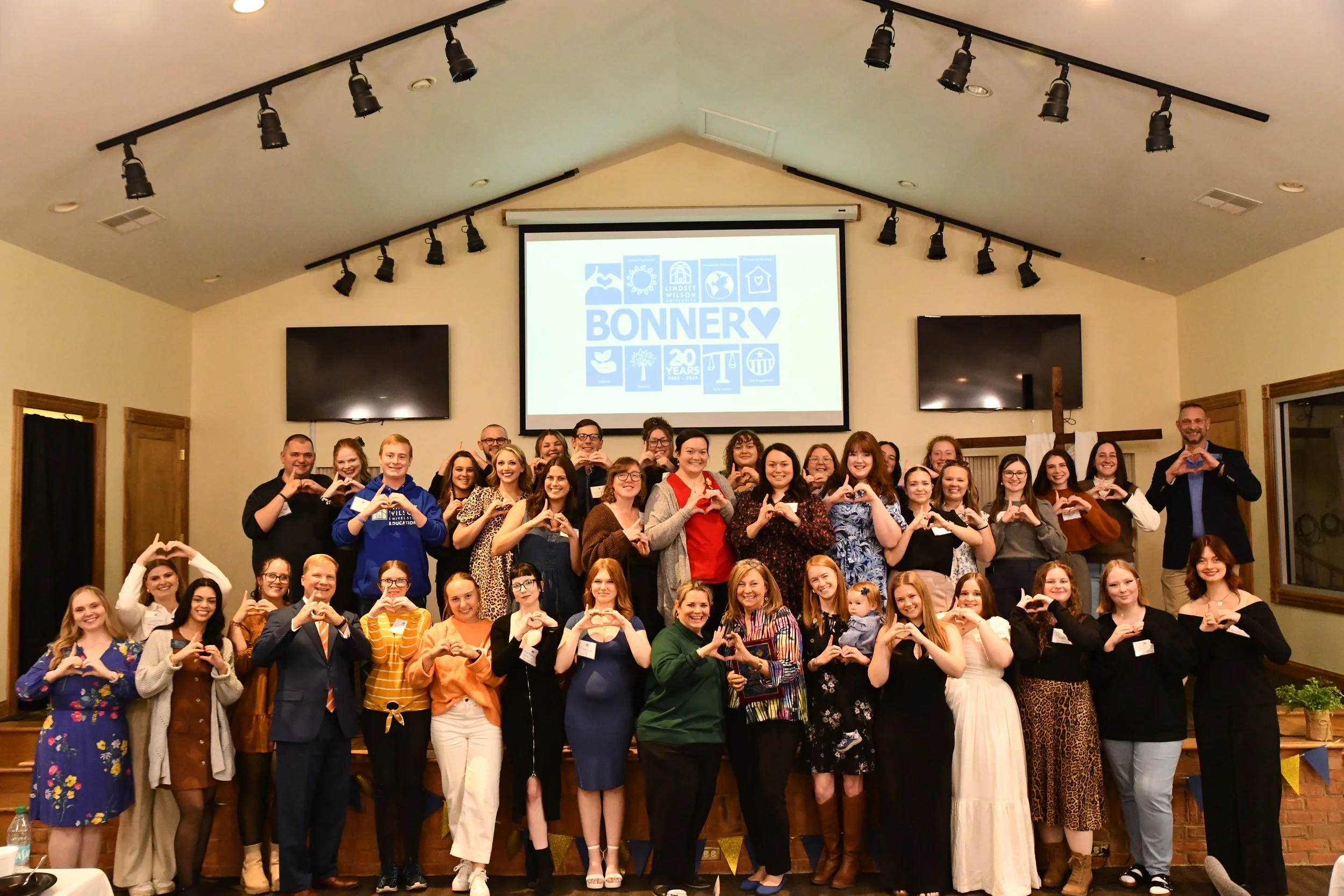 Lindsey Wilson University Celebrating 20 Years of 'Bonner Love'