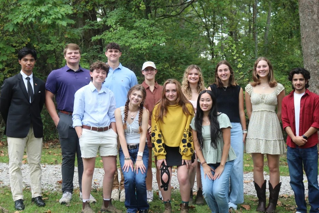🌟 The Sewanee Bonner/Canale Program was recently profiled by The Sewanee Purple, the university's campus newspaper. The feature highlighted how the program brings together over 60 student leaders dedicated to serving their community through meaningf