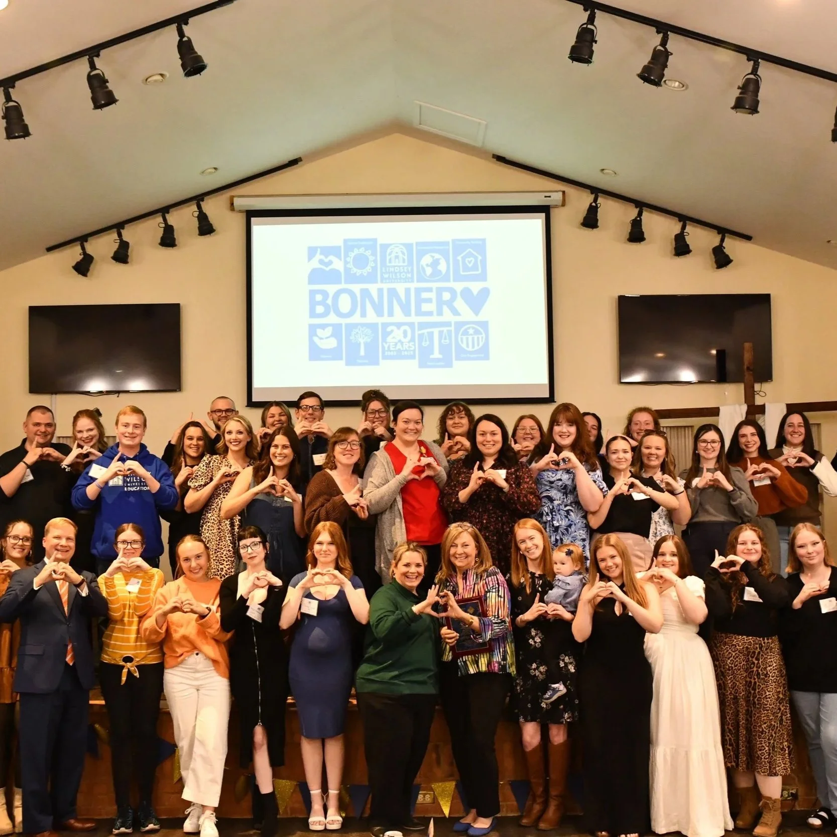  Lindsey Wilson University Celebrating 20 Years of 'Bonner Love' 