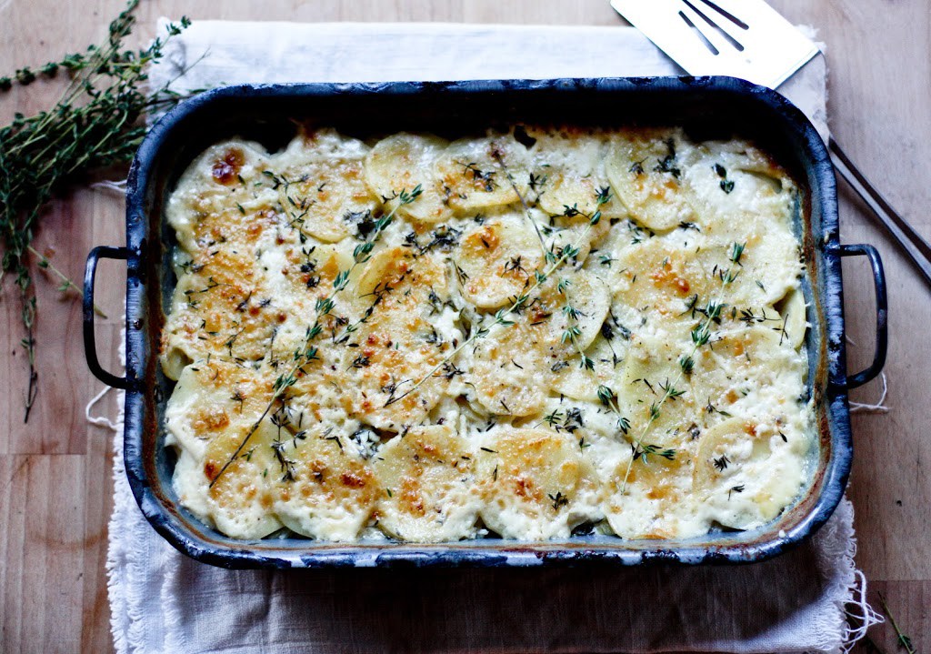 feastingathome.com