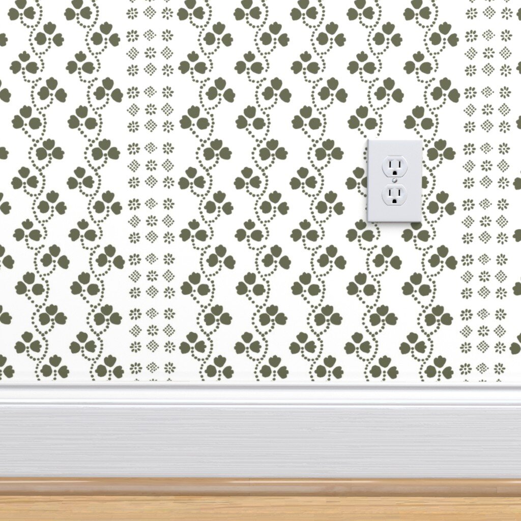 9710115-wallpaper_wall_outlet-l.jpg