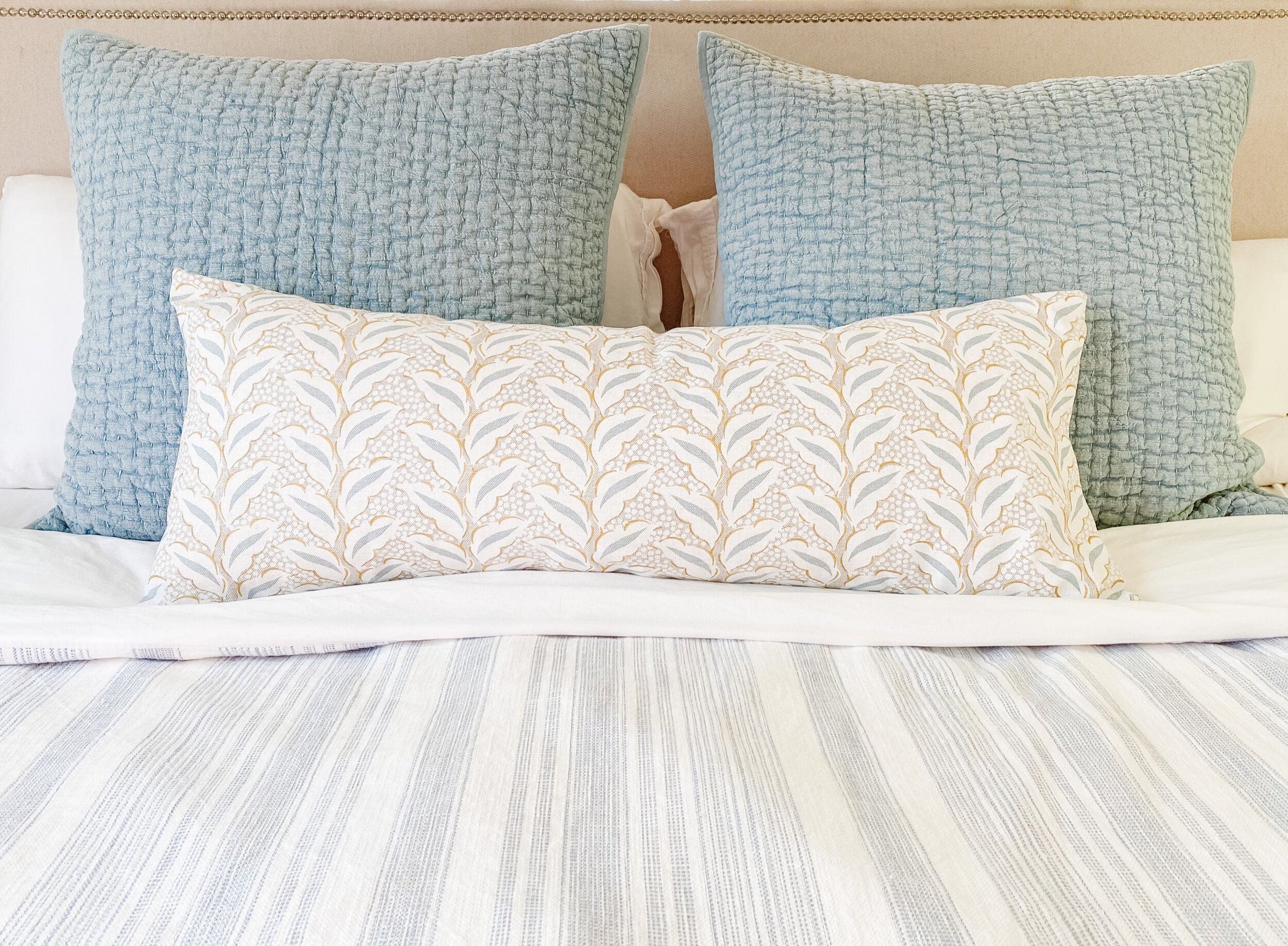 BB60ED3F-E4C3-40F9-857E-67B28192005C