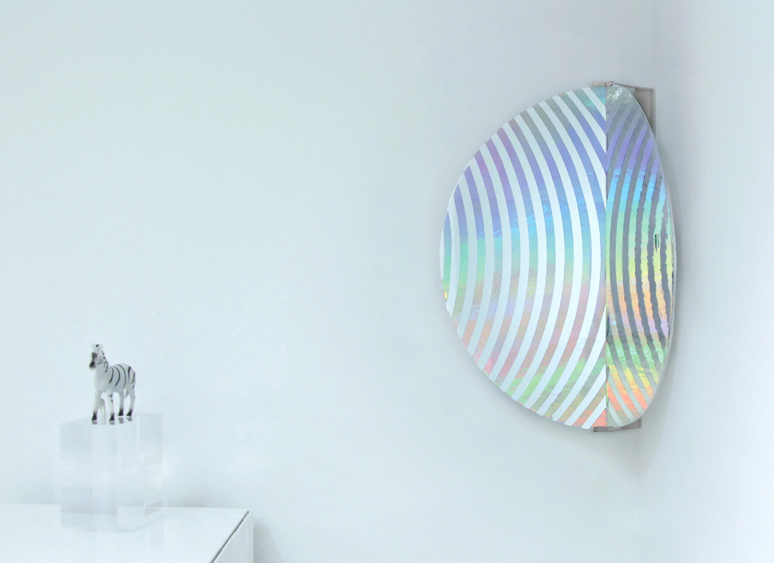 From a little distance, Janaina brings colors, joy and dimensions to the space.