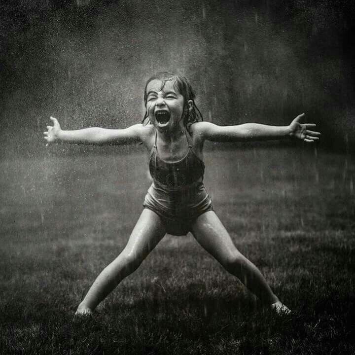 girl-scream-in-rain.jpg