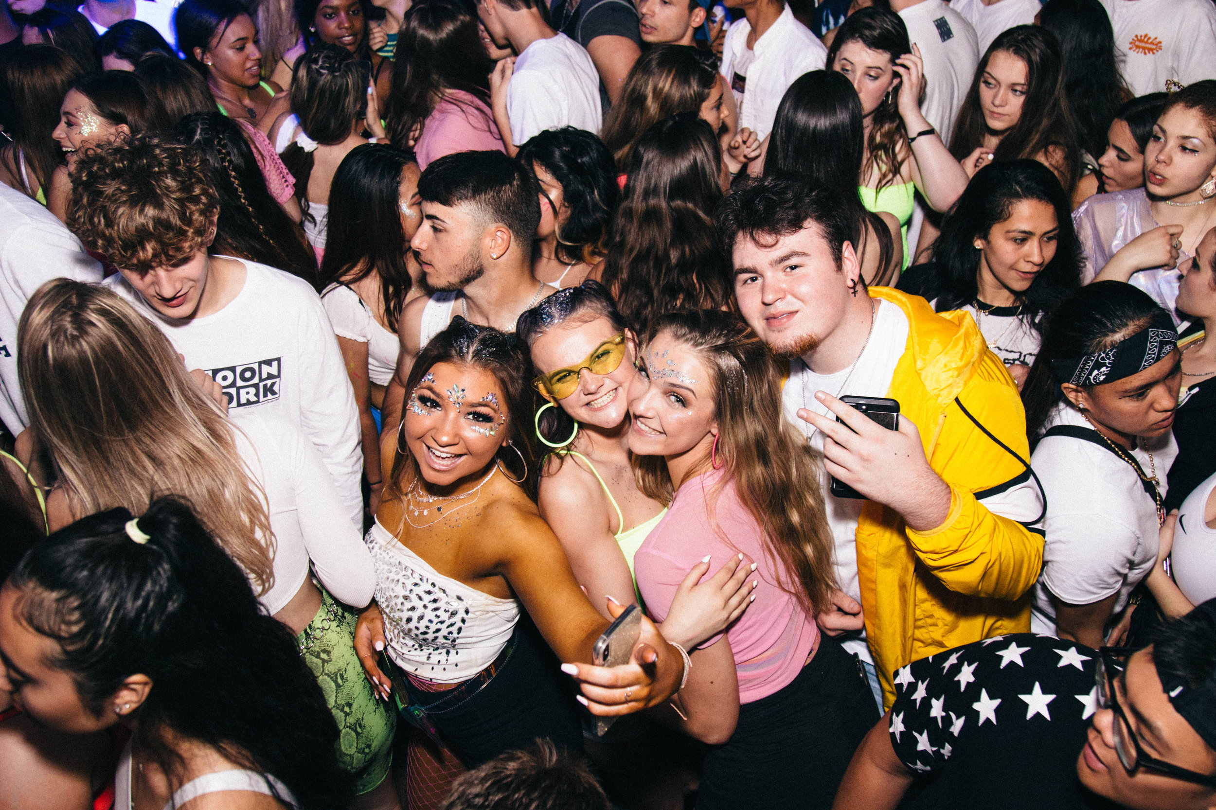 hyperglow2019-7.jpg