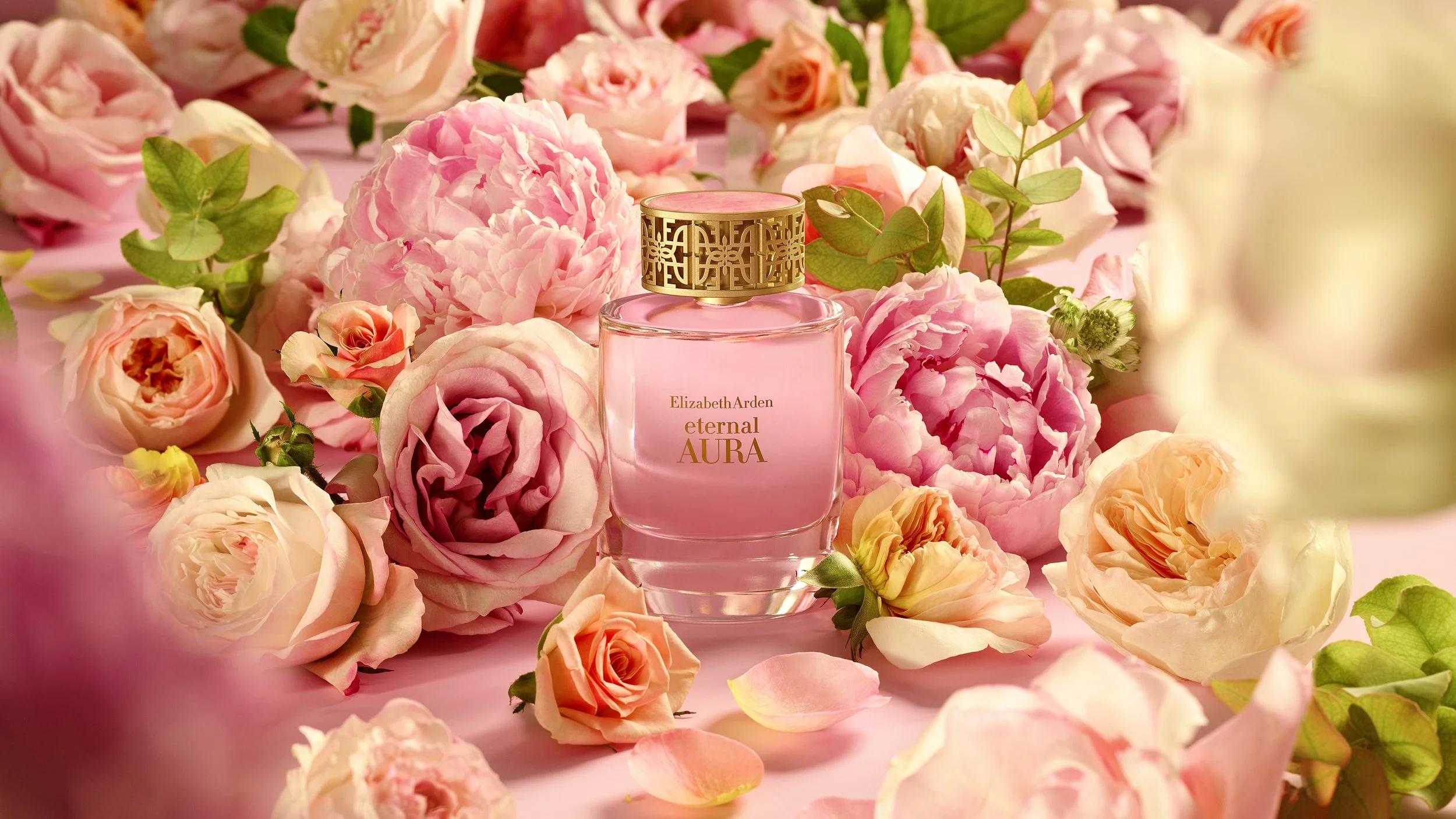 Elizabeth Arden_SH2_Key Visual Bottle-Straight On_219_MAIN-STACKED-R4.jpg