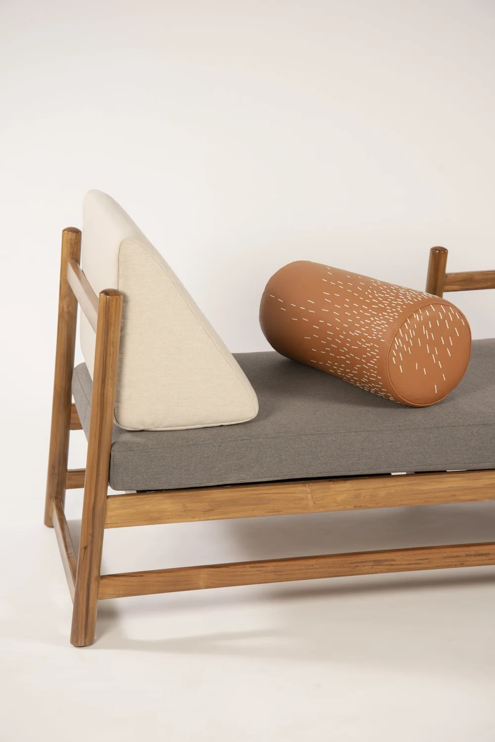 natural wood daybed on Pita Outdoors Daybed Peca