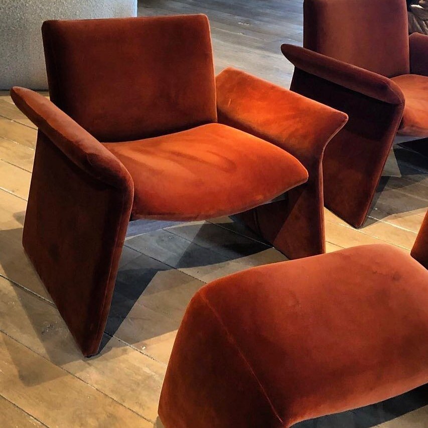 PRODUCTS WE LOVE \\ All about a sculptural chair! These @verellenfurniture chairs are showstoppers! #interiordesign #homedesign #nola #neworleansinteriordesigner #interiordecor #neworleans #historicrenovation #instahome #instadecor #highendupholstery