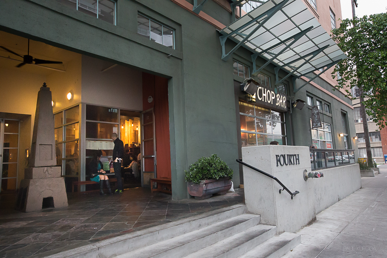Excellent restaurants nearby. Next door is Chop Bar!