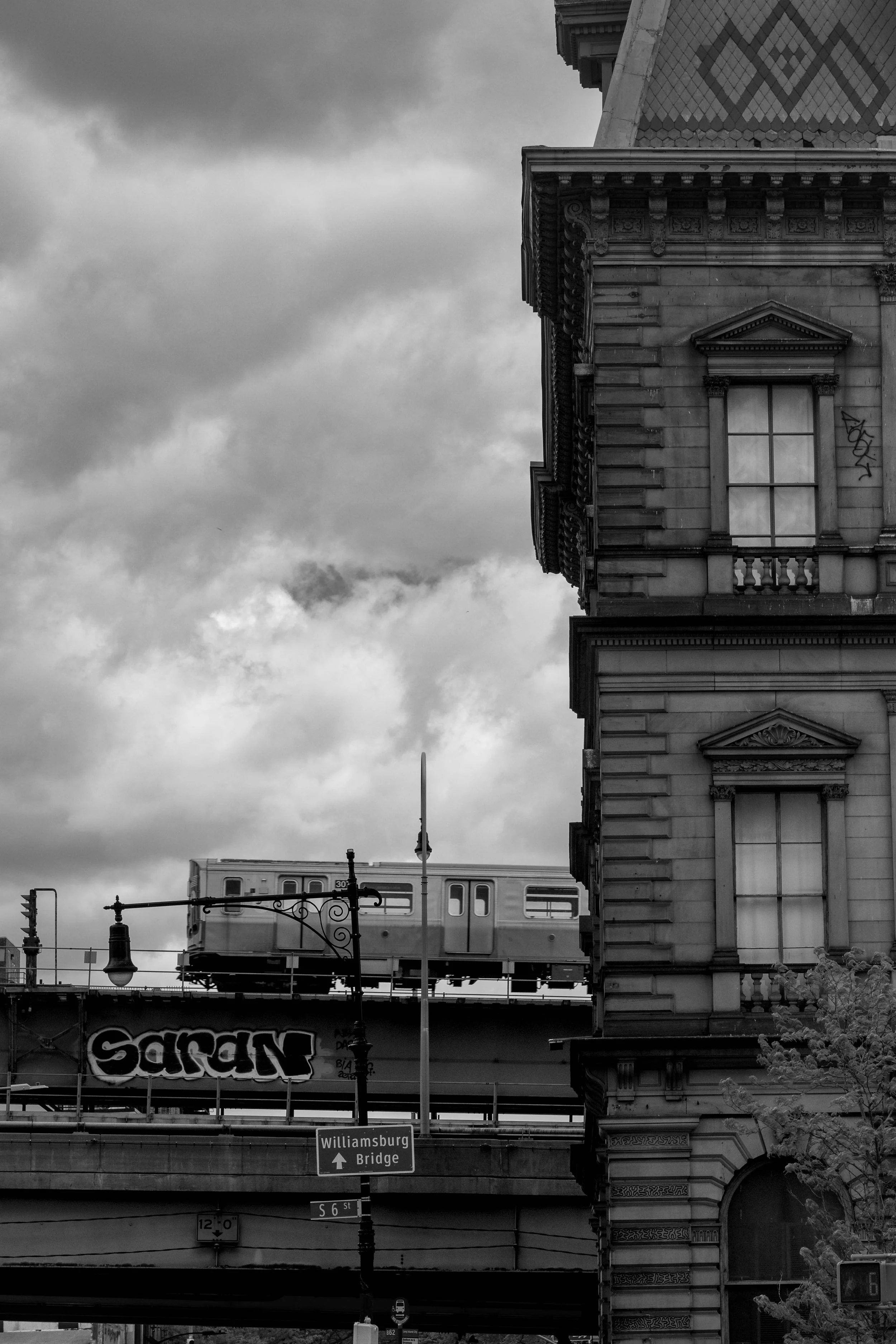 ignacio-ayestaran-williamsburg-bridge-mta-train-architecture.jpg