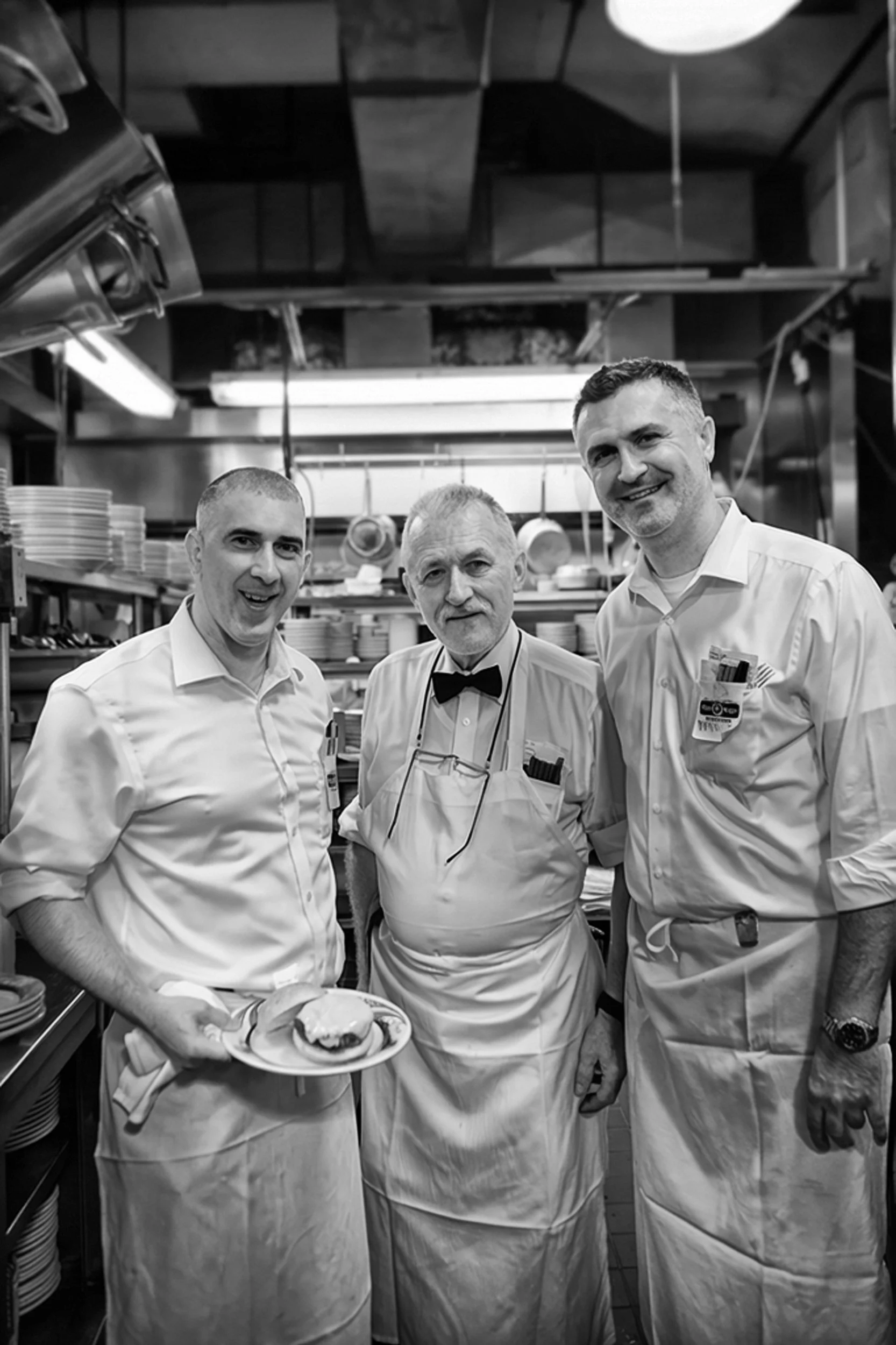 peter-luger-kitchen-staff-portrait-brooklyn.jpg