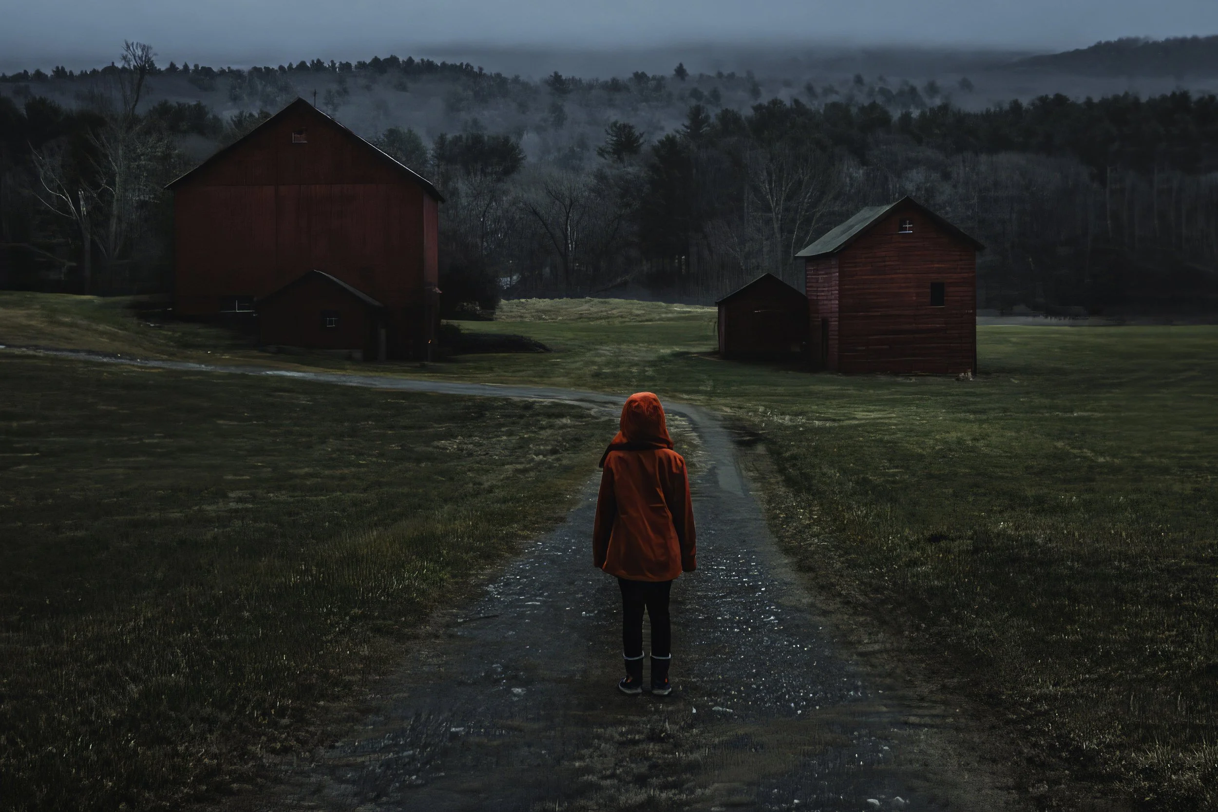 new-england-landscape-photography-red-barns-fog-moody.jpg