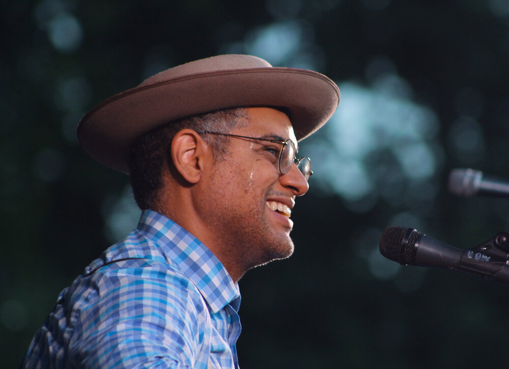 Dom Flemons performs at WNCW’s Outback Opry drive-in concert September 2020 (photo: Daniel Coston)