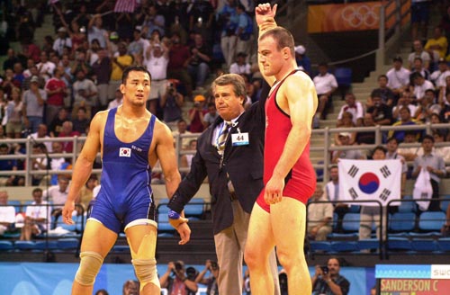 Cael Sanderson winning his Olympic Gold Medal. 