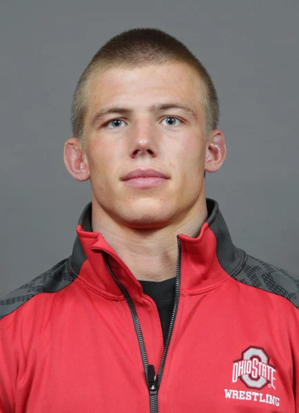 Ohio St Squeaks By Illinois