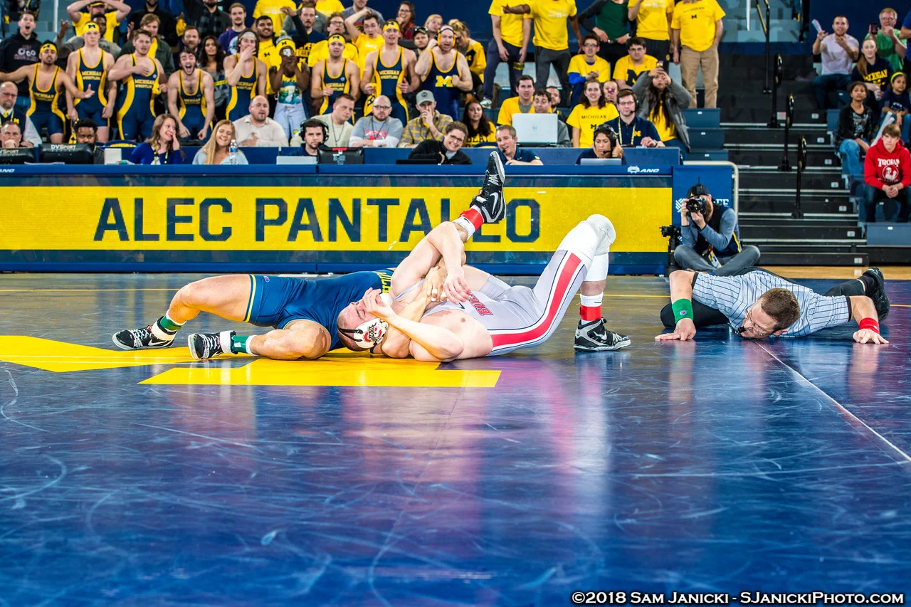 Michigan Improves to 8-0 with Buckeyes Ahead