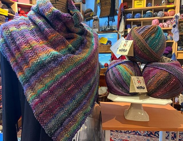 This beautiful sample cowl is knit with Noro yarn, which you can find in the shop! Noro yarn is 100% natural wool derived from Japan.