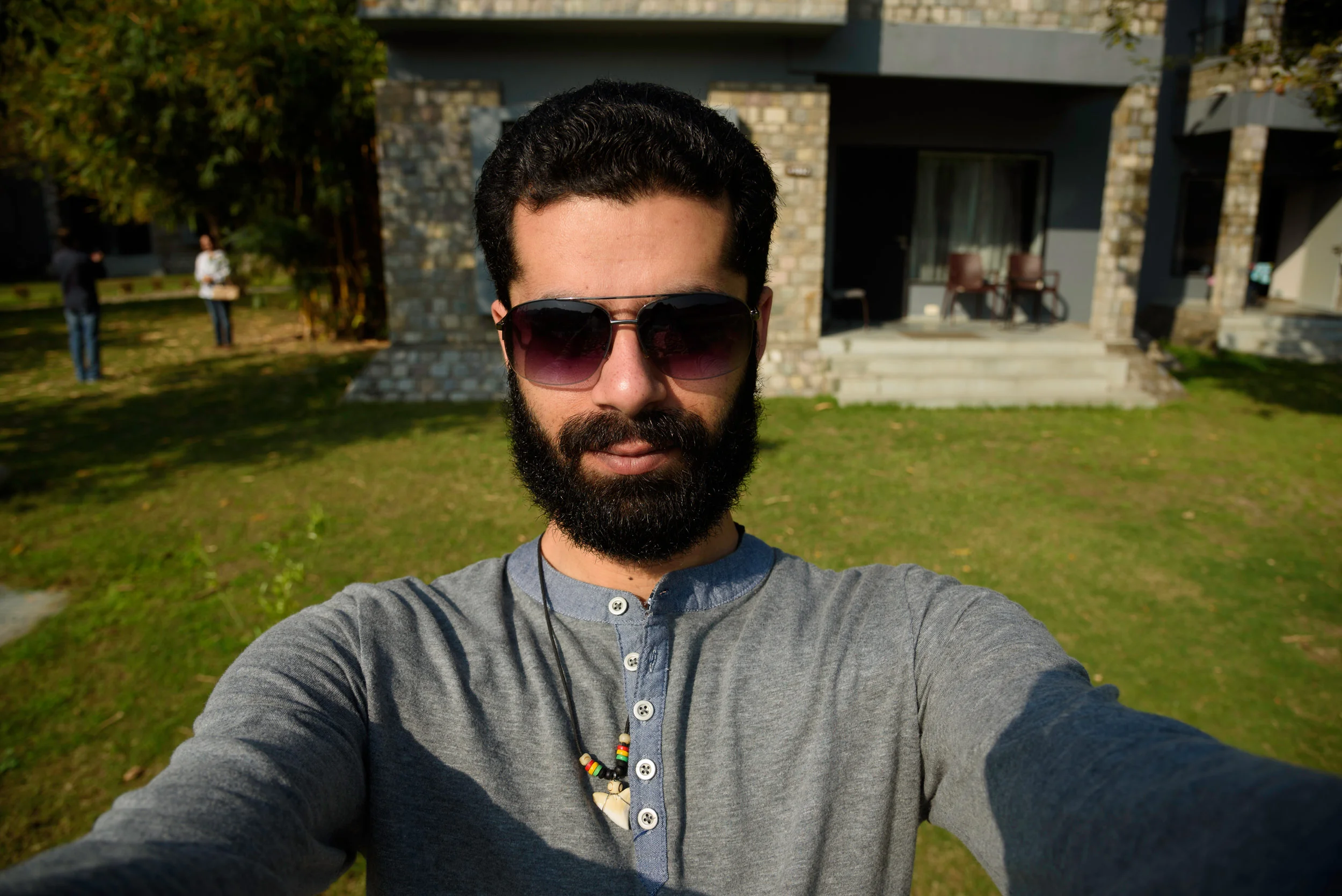 Guide to taking a Selfie with a DSLR