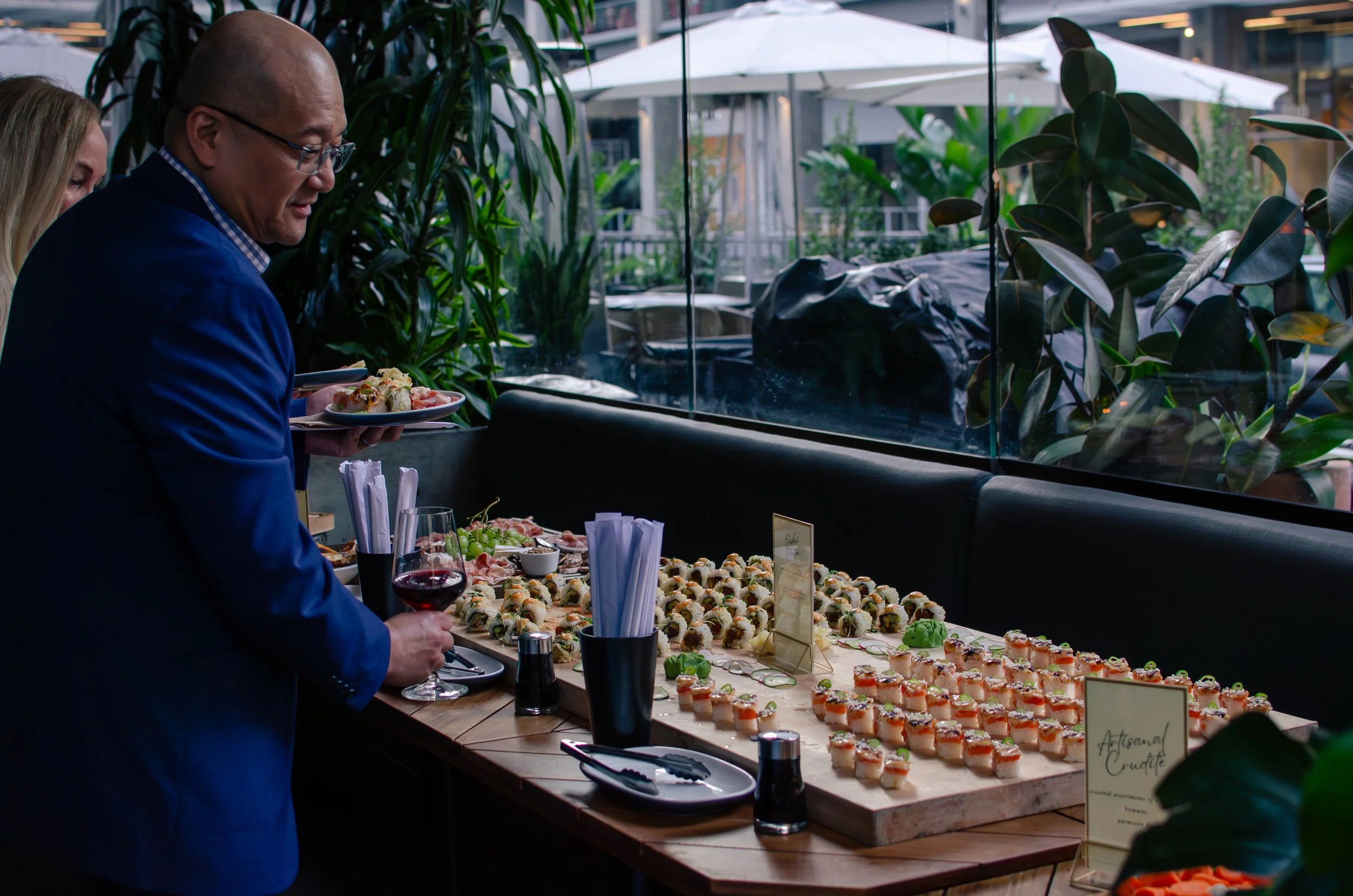 Los Angeles corporate event photographer covering networking mixers, conferences, and brand activations.