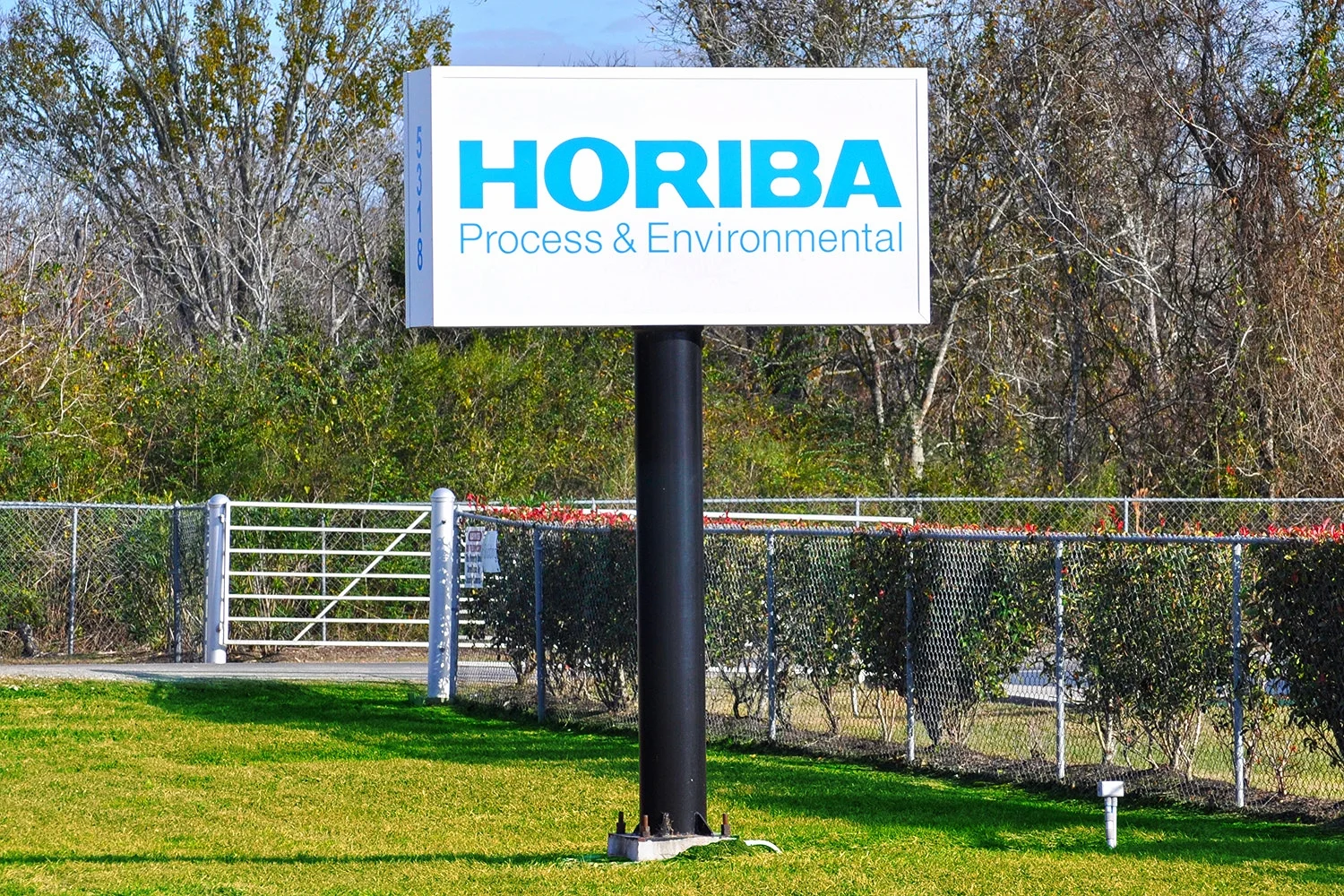 Heavy-Duty Lighted Pole Sign - Custom Made Sign Cabinet