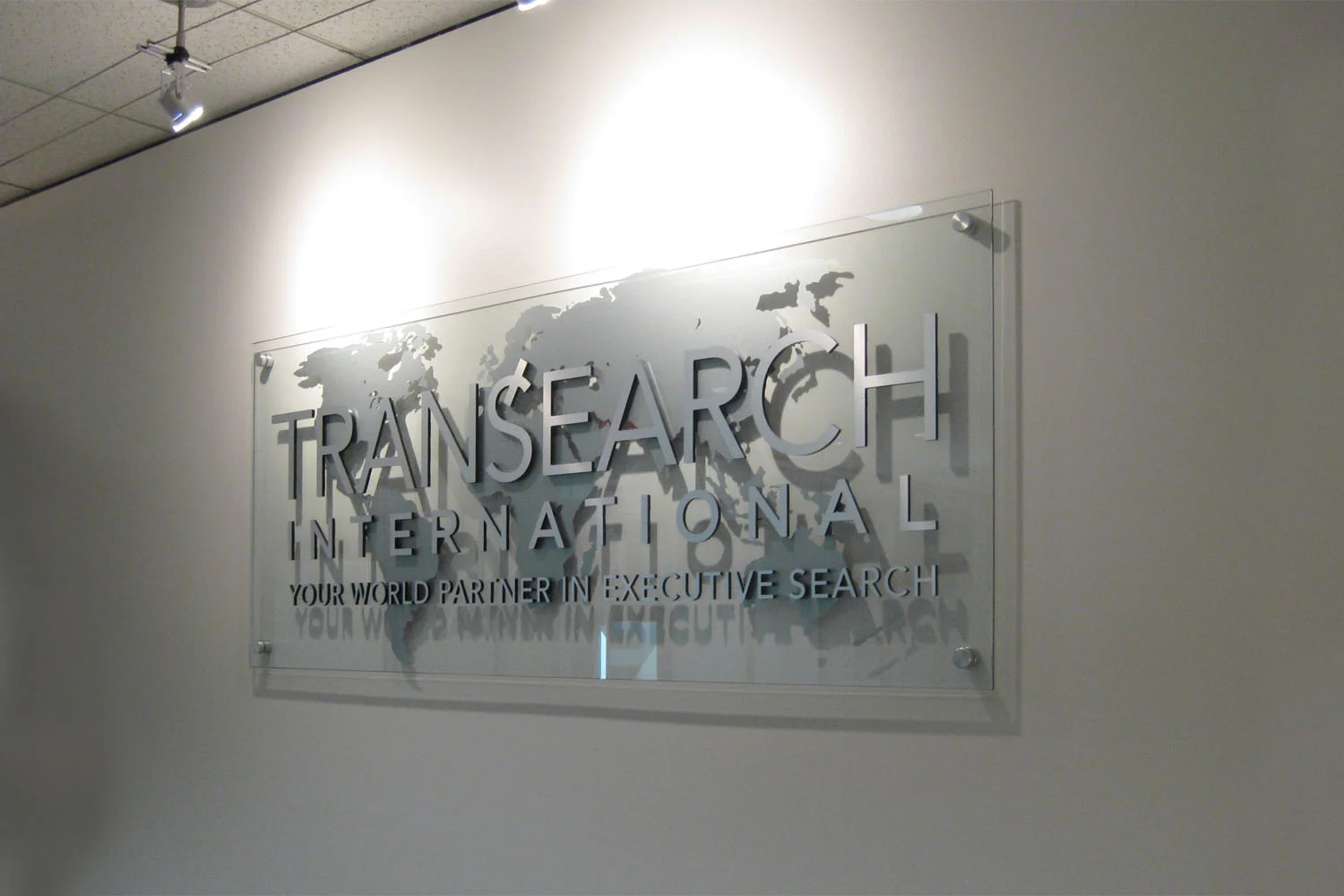 Transearch_Abaco_Glass_web.jpg
