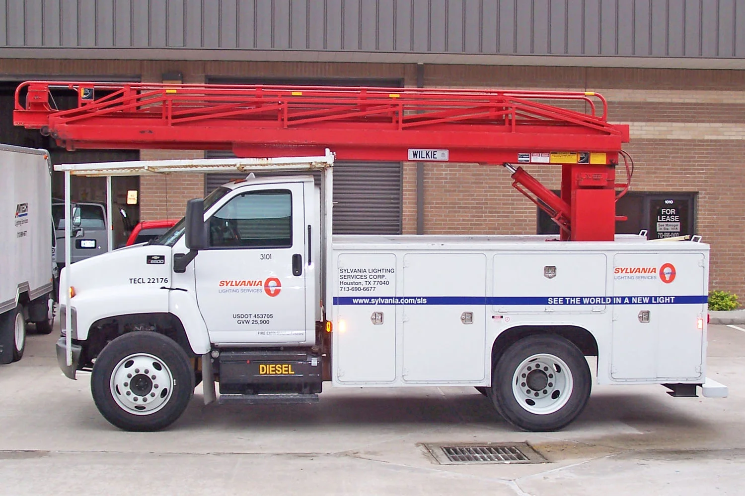 Sylvania_UtilityTruck_web.jpg