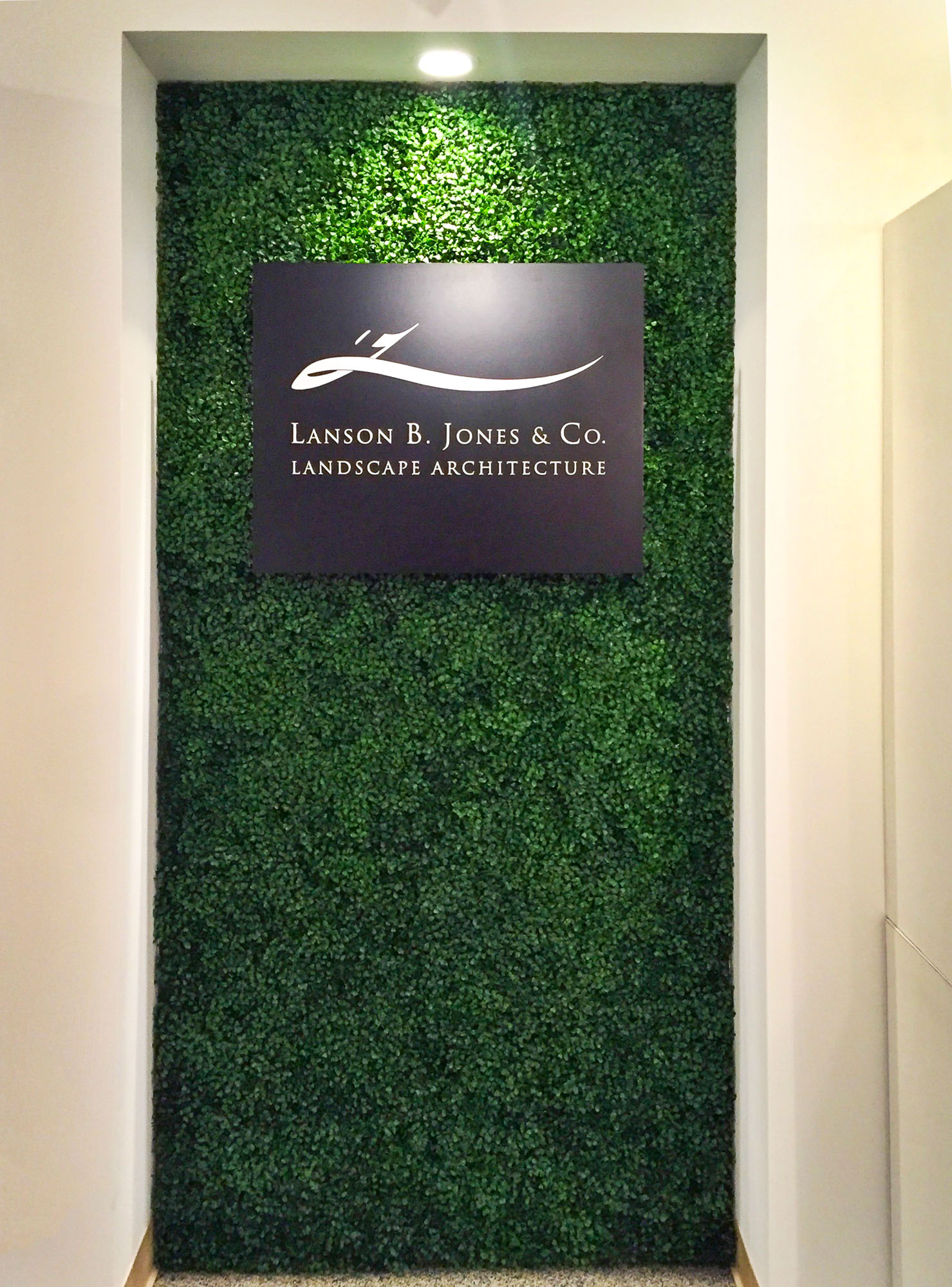 Lanson_Backplate_Sign_web.jpg