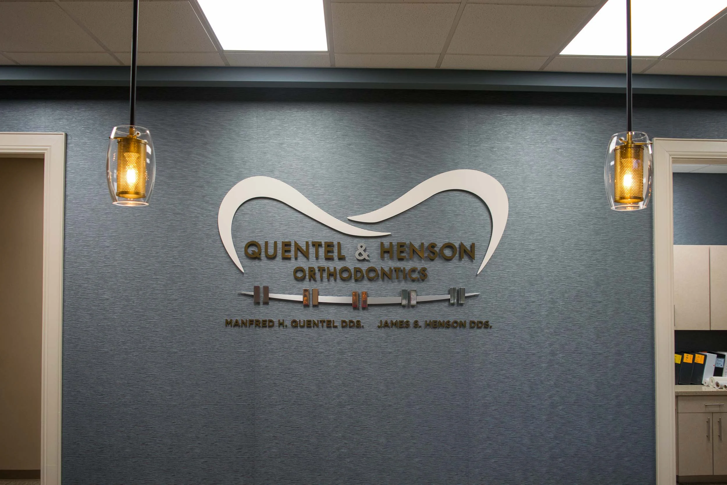 Quentel_Dental_Sign_web.jpg