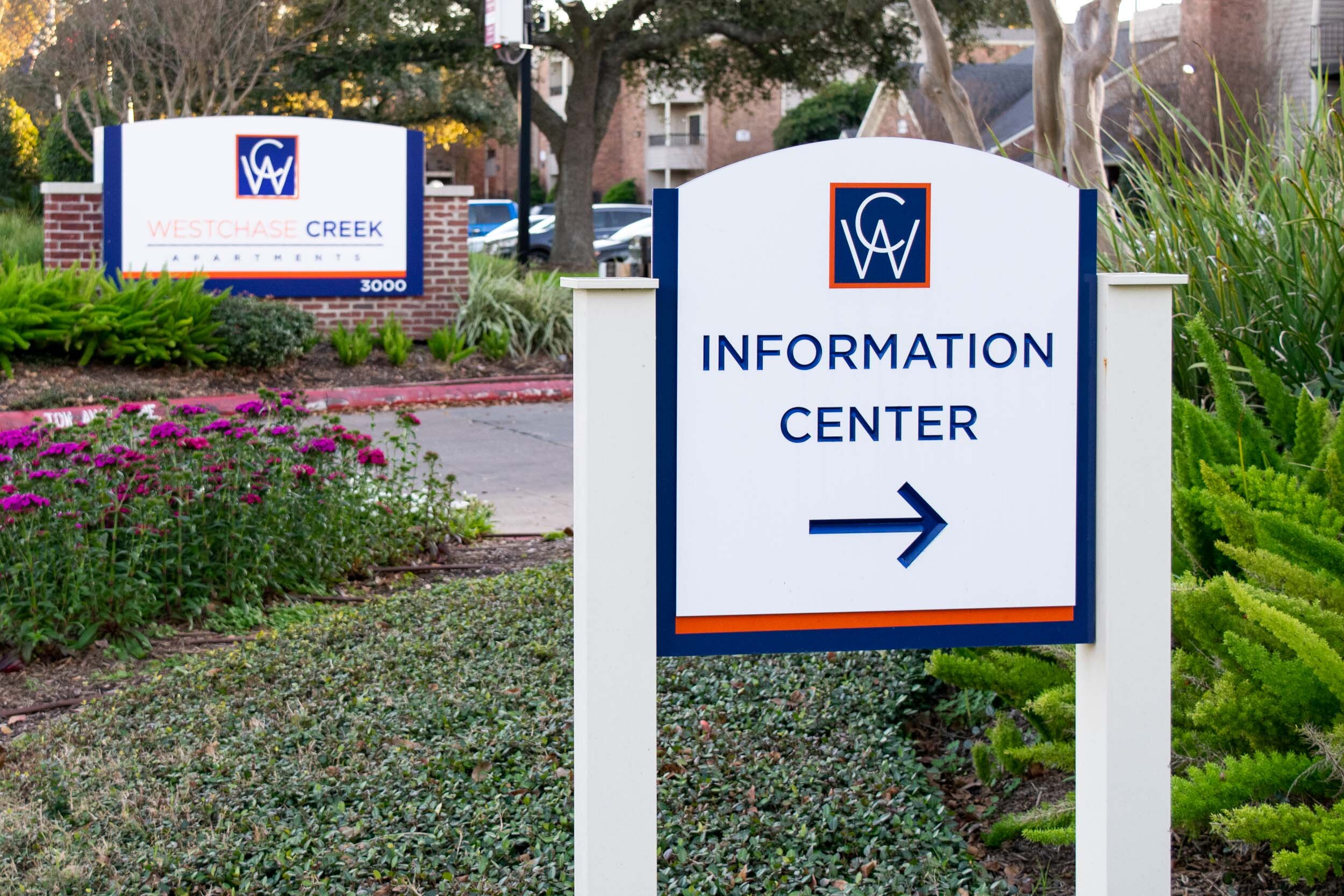 Westchase Creek_AparmentSigns_web.jpg