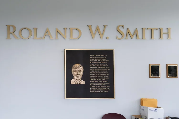 Custom donor recognition plaque and dimensional wall lettering installed by Saifee Signs at Houston Community College, creating a professional interior recognition display.