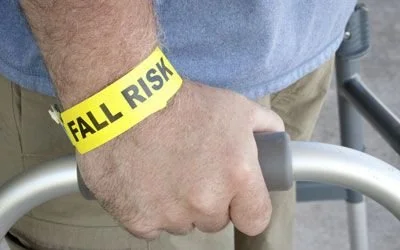 STOP FALLING! DECREASING FALLS IN THE ELDERLY 3 CEUS