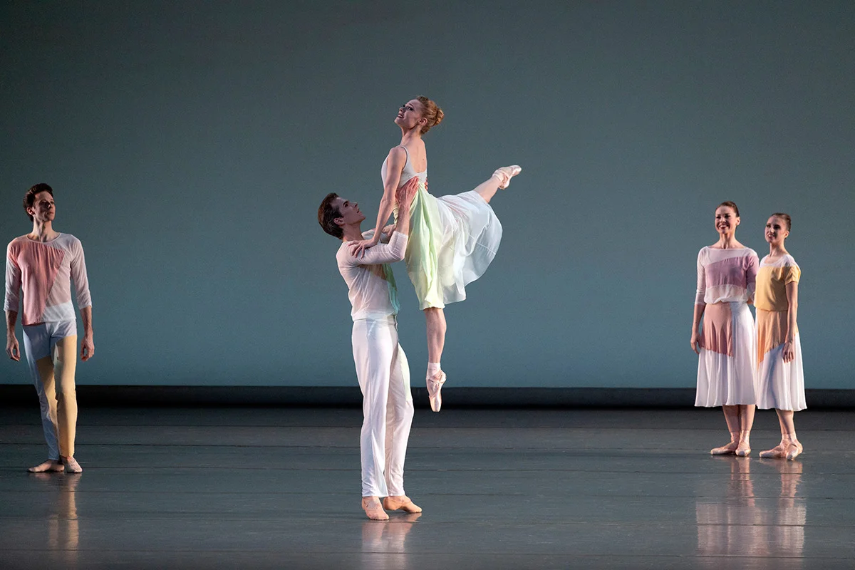 eb-bright-sara-mearns-russell-janzen-lift_1000.jpg