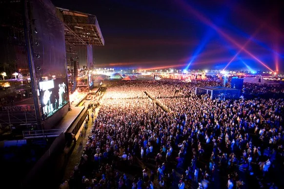coachella_friday_35_Jack_Johnson_Cherry_Picker.jpg