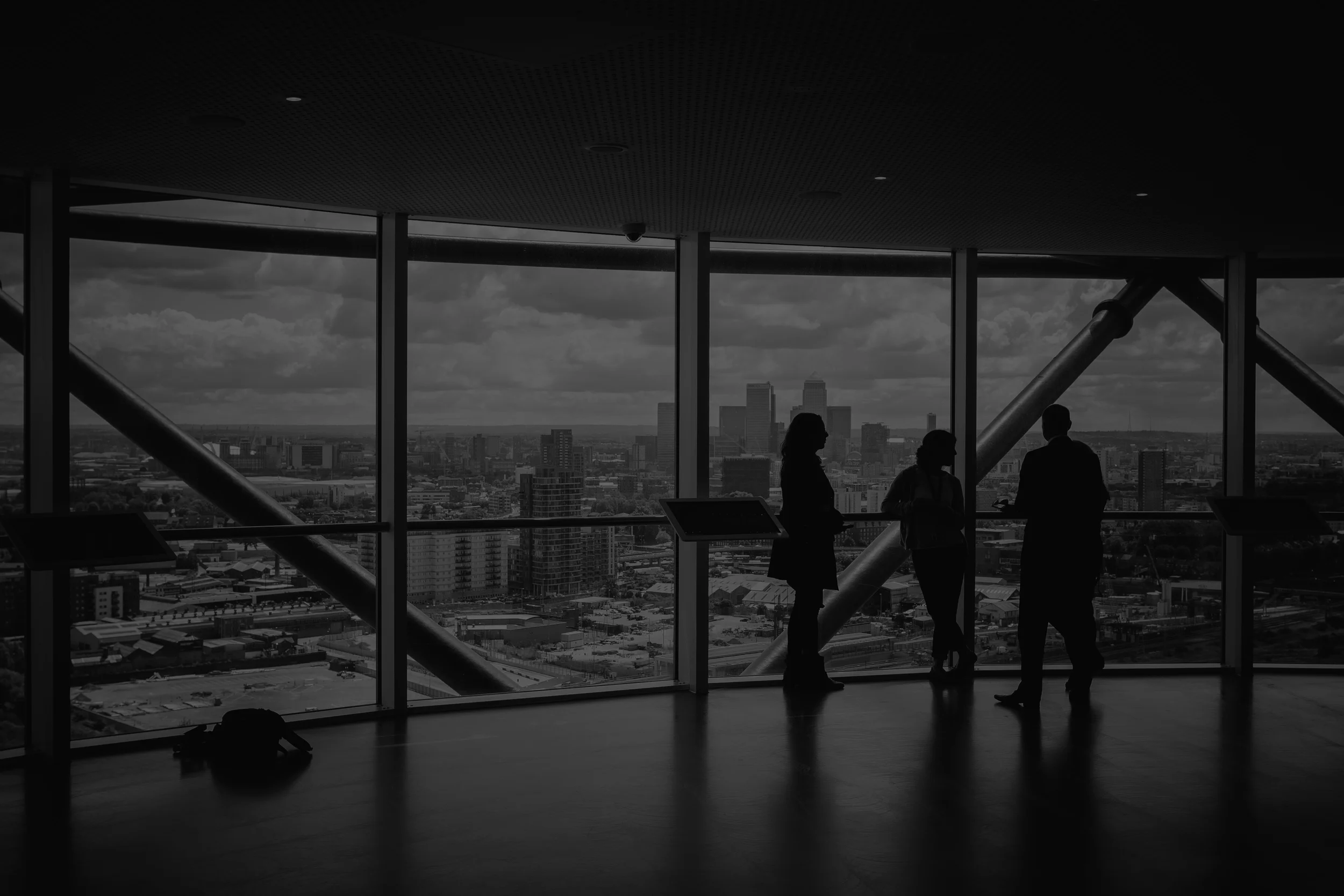 black-and-white-city-man-people_2.jpg