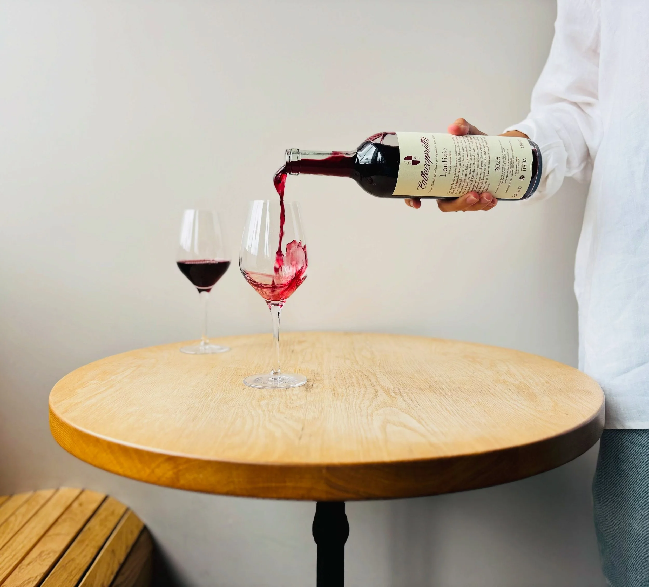 ✨Hi, friends! We&rsquo;re back for the week and finally feeling ready to roll into September 

🛍️September Wine Club Pickup &mdash; Friday 9/11
**Not in the club, but curious? Link in bio for more info. There&rsquo;s still time for you to join us (o